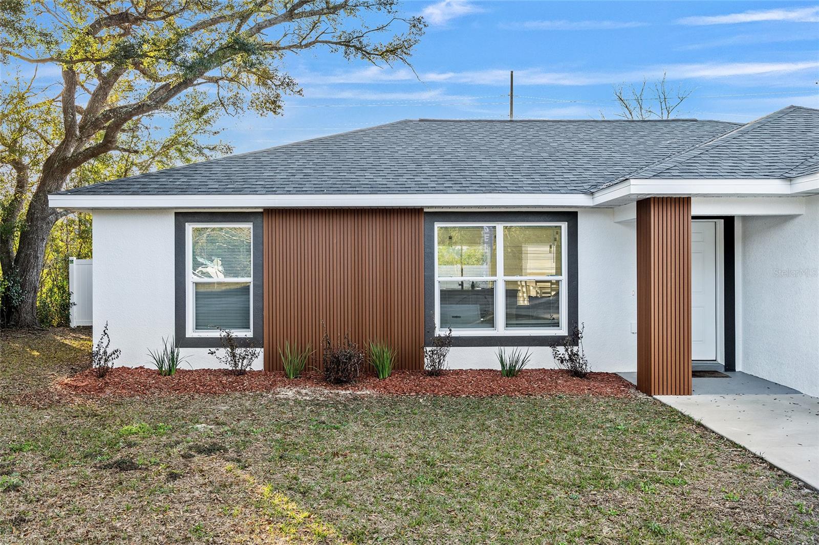 MARION OAKS UN ELEVEN - Residential