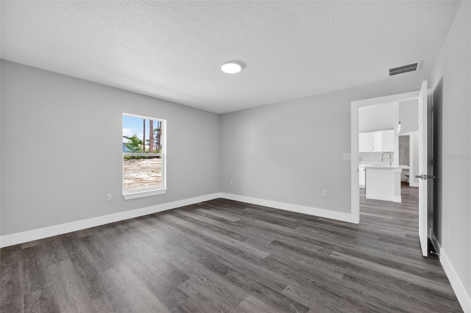 MARION OAKS UN ELEVEN - Residential