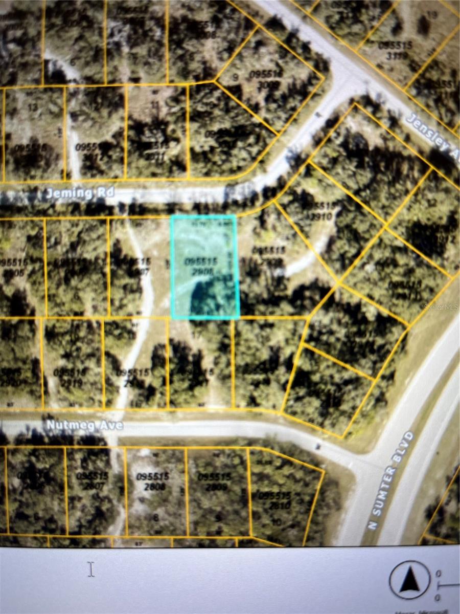 HERE IS THE PERFECT LOT TO BUILD YOUR DREAM HOME!  CLOSE TO INTERSTATE 75, SHOPPING & RESTAURANTS