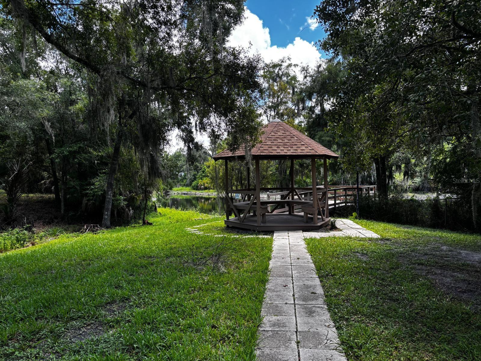 VISTA DEL RIO - Residential