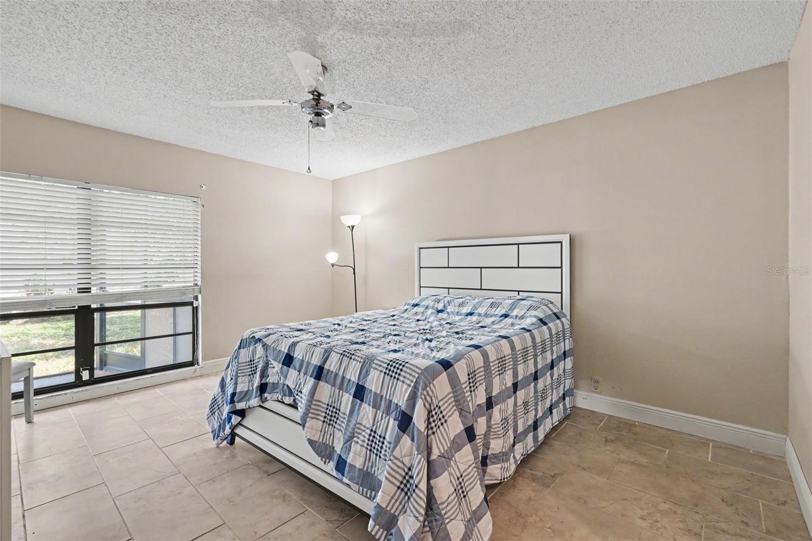 VISTA DEL RIO - Residential