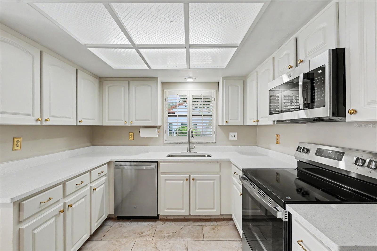VISTA DEL RIO - Residential