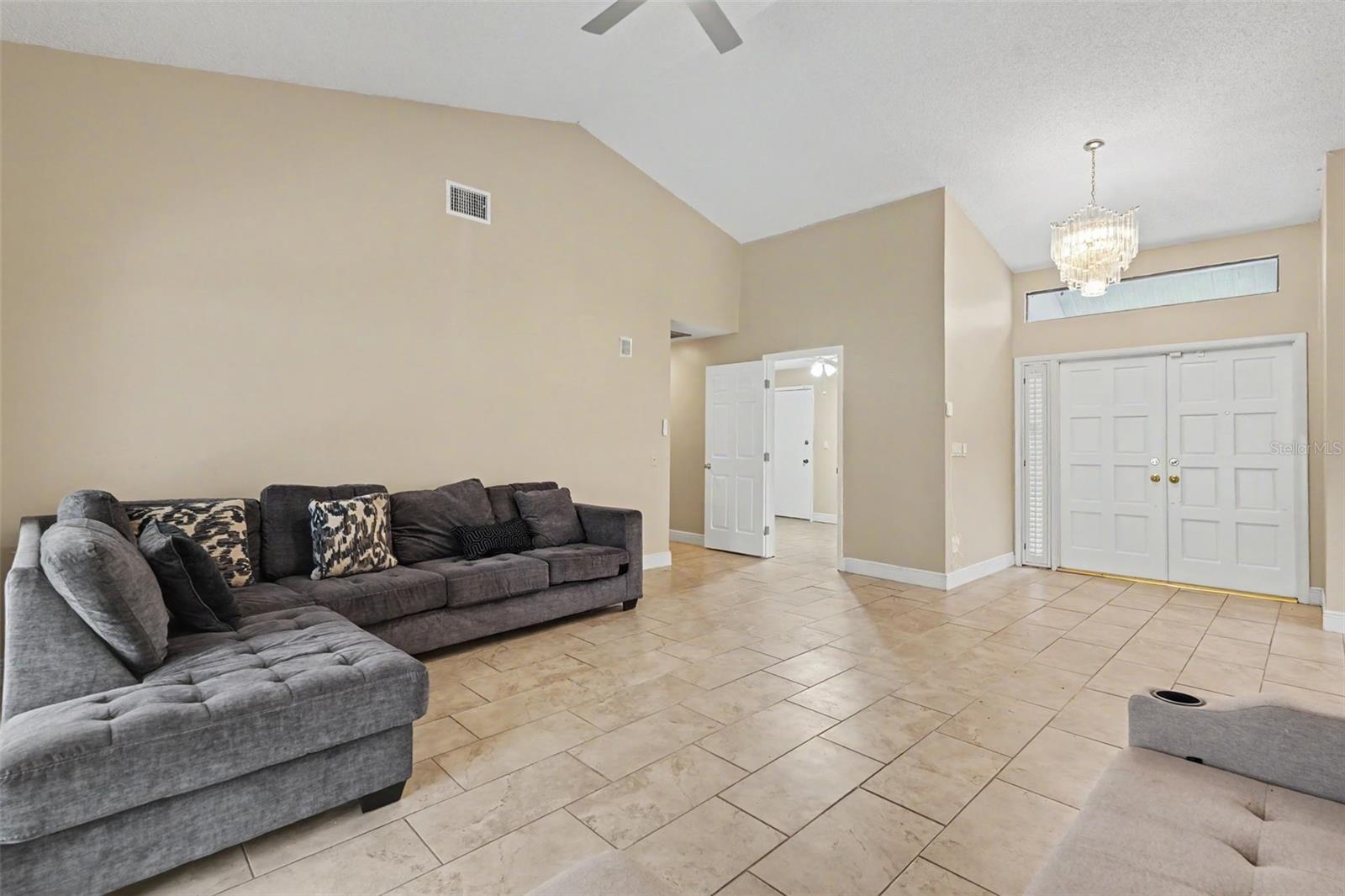 VISTA DEL RIO - Residential
