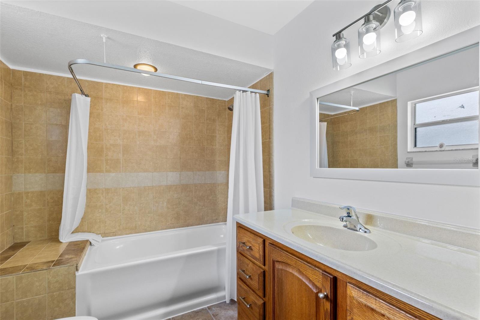 CANOE CREEK WOODS UNIT 1 - Residential