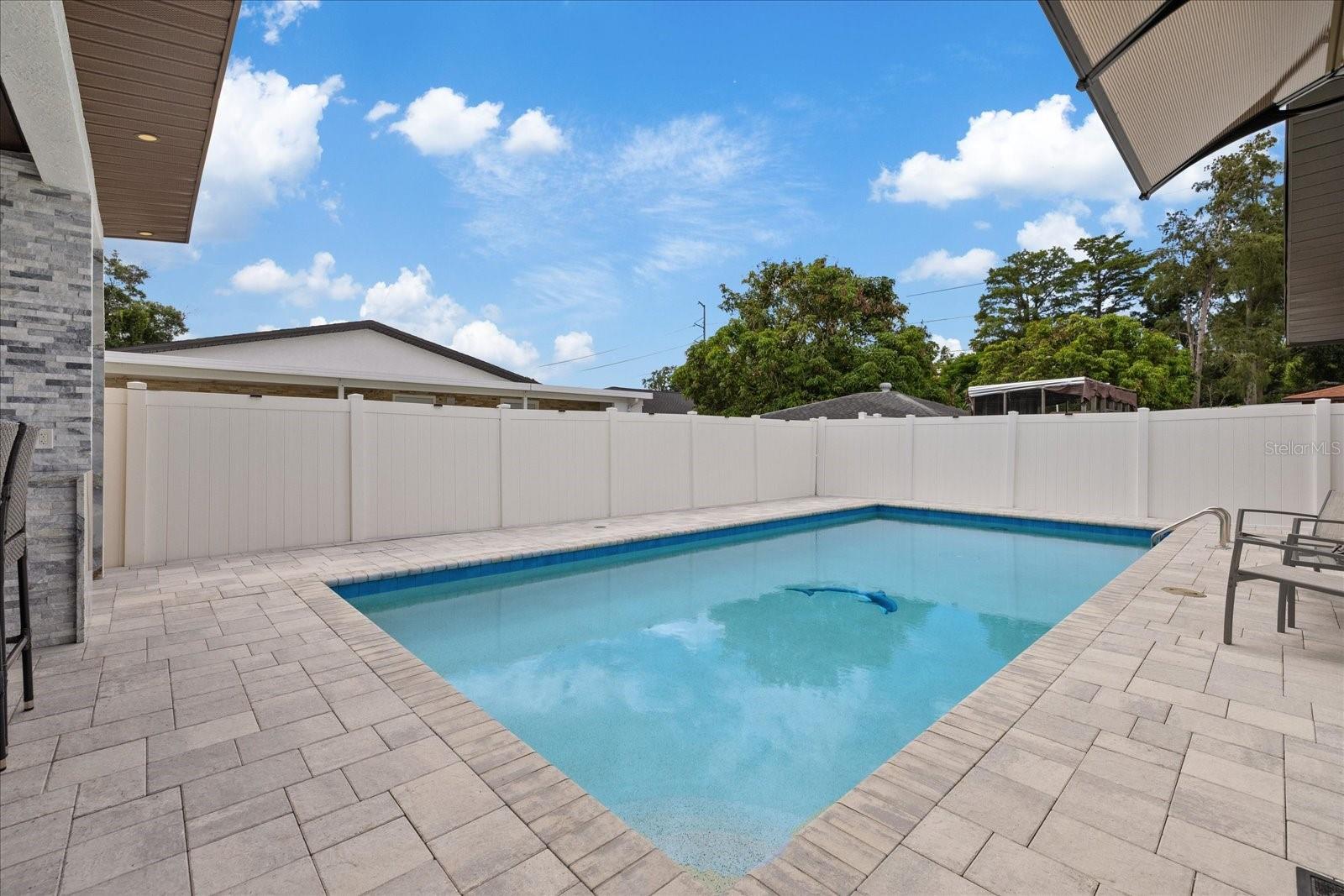 PINECREST VILLA - Residential