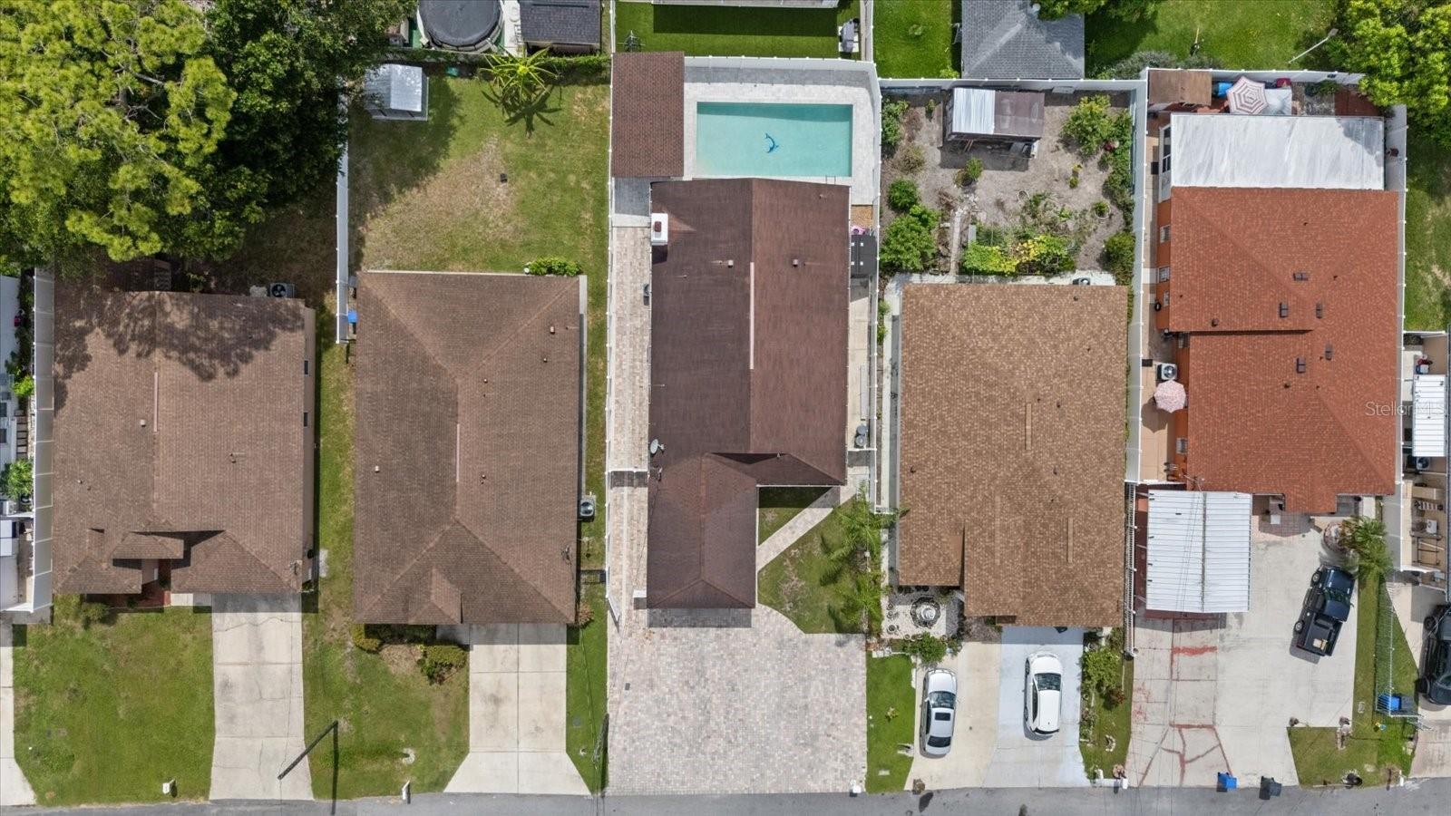PINECREST VILLA - Residential