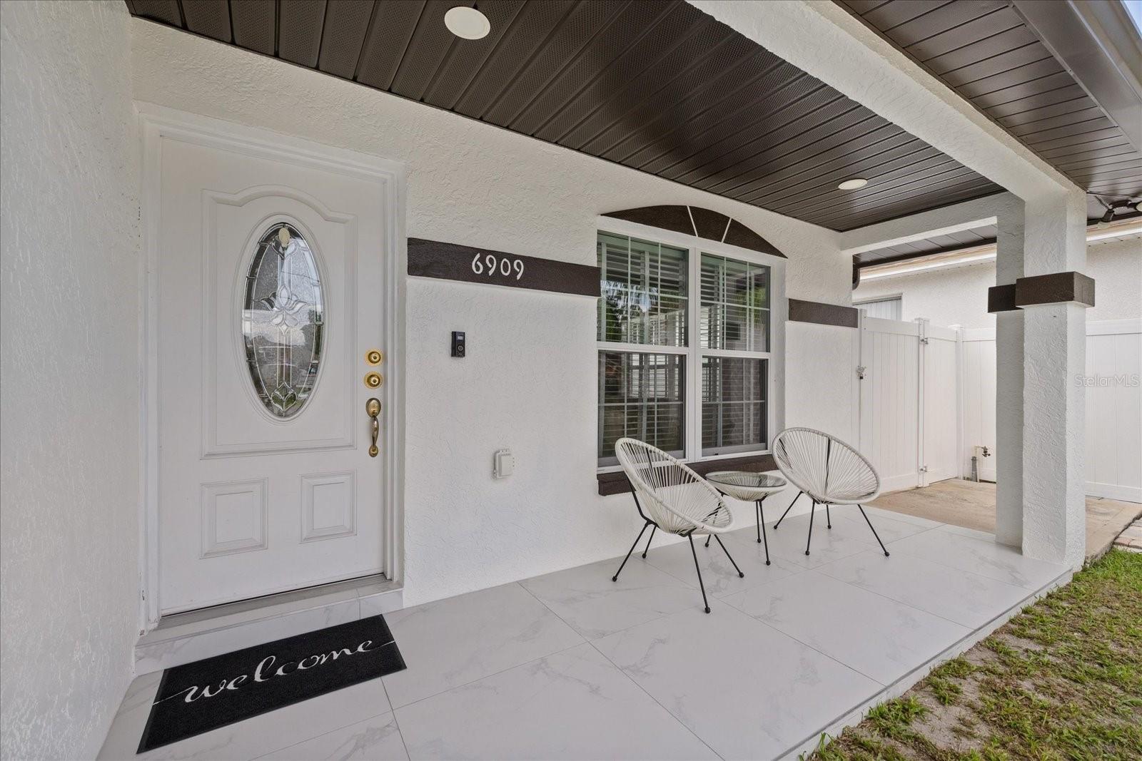 PINECREST VILLA - Residential