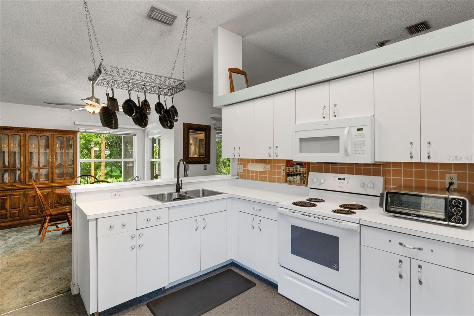 BRADEN RIVER LAKES - Residential