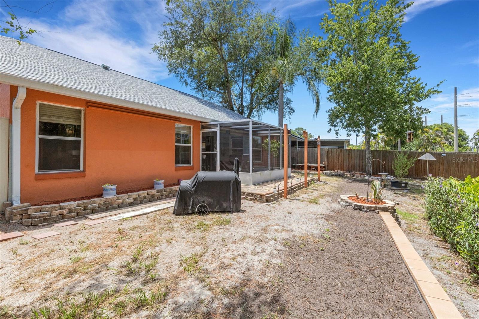 BRADEN RIVER LAKES - Residential
