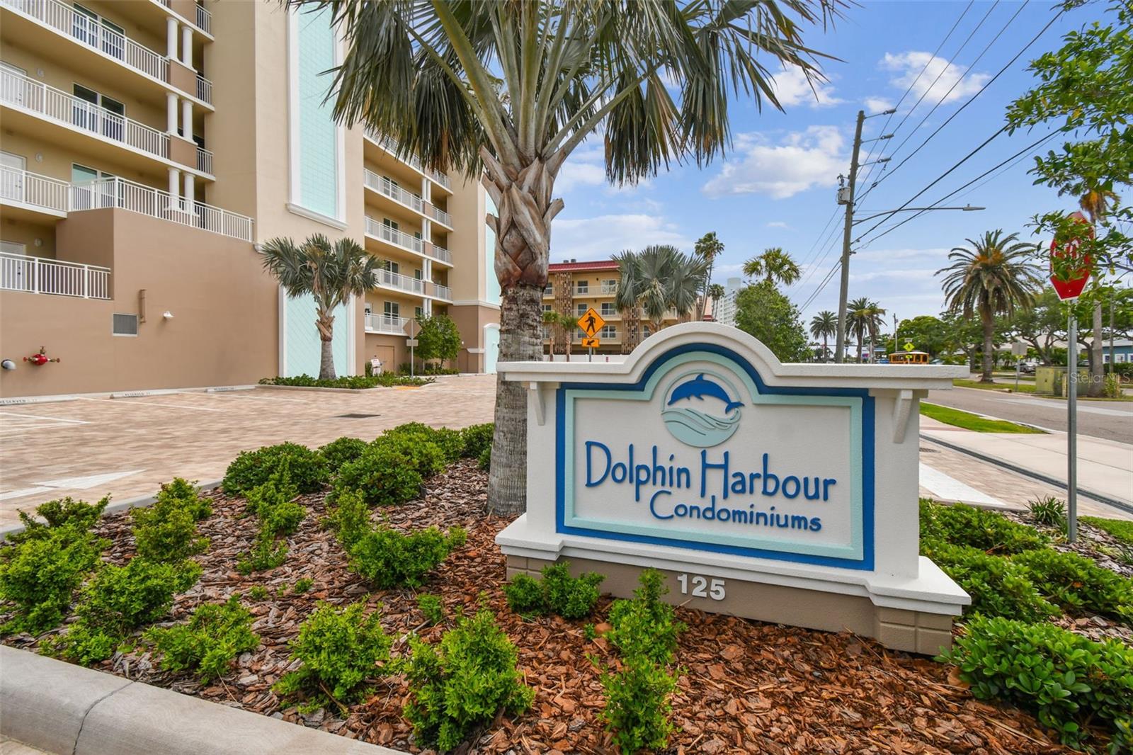 DOLPHIN HARBOUR CONDO - Residential