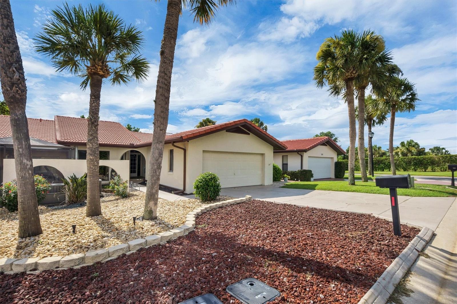 COUNTRY CLUB VILLAGE PH 02 - Residential