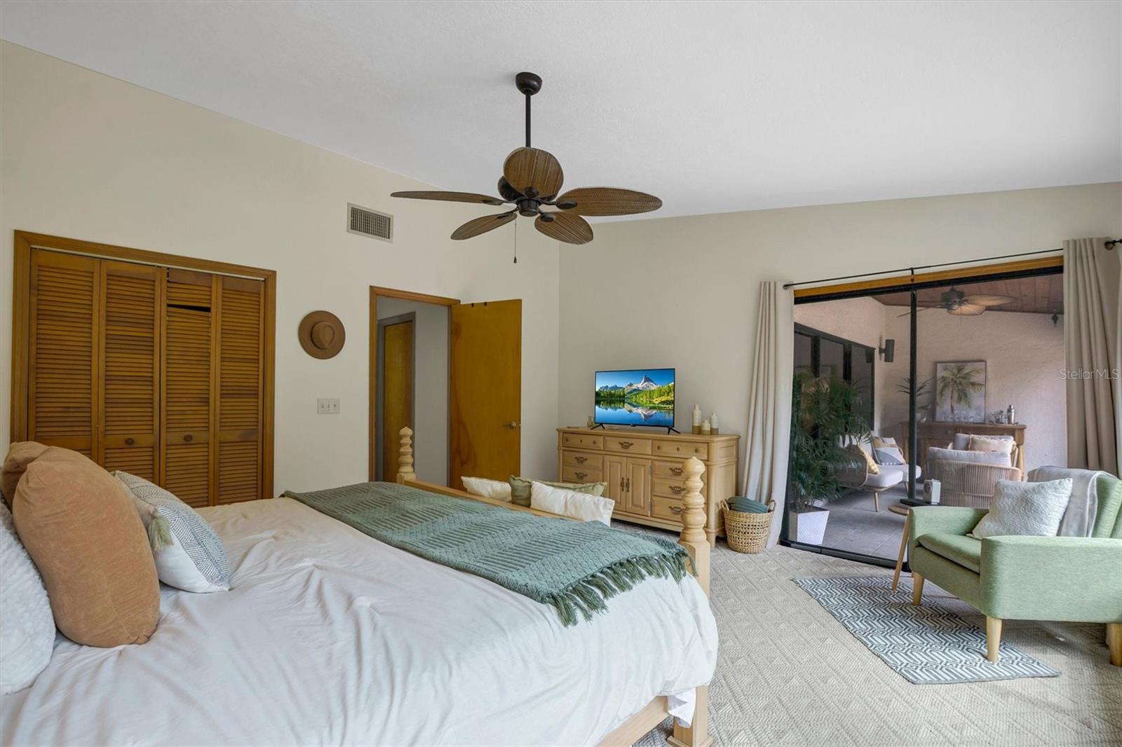 COUNTRY CLUB VILLAGE PH 02 - Residential