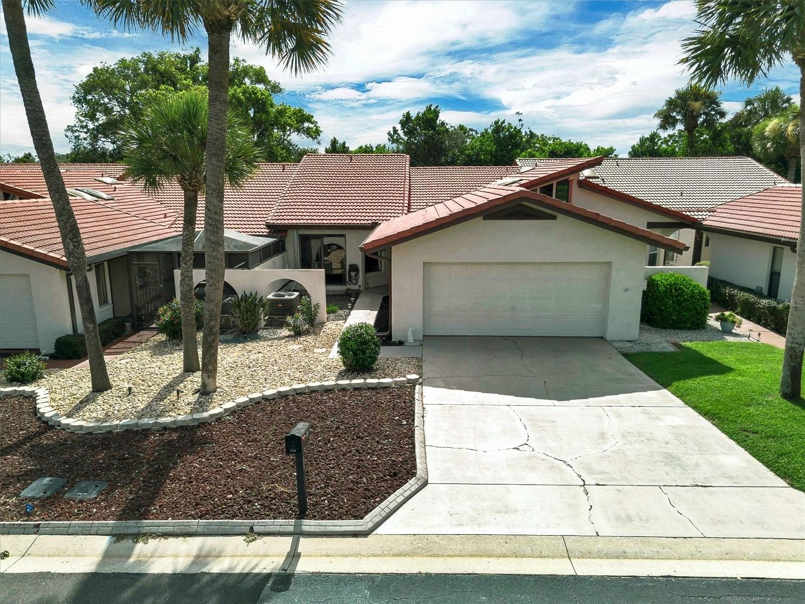COUNTRY CLUB VILLAGE PH 02 - Residential