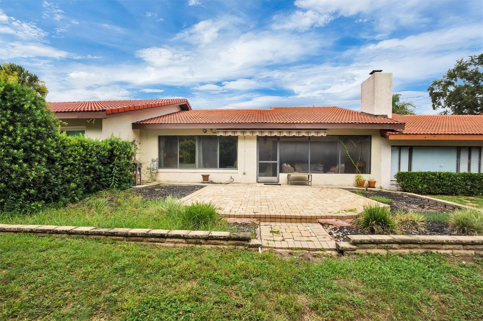 COUNTRY CLUB VILLAGE PH 02 - Residential