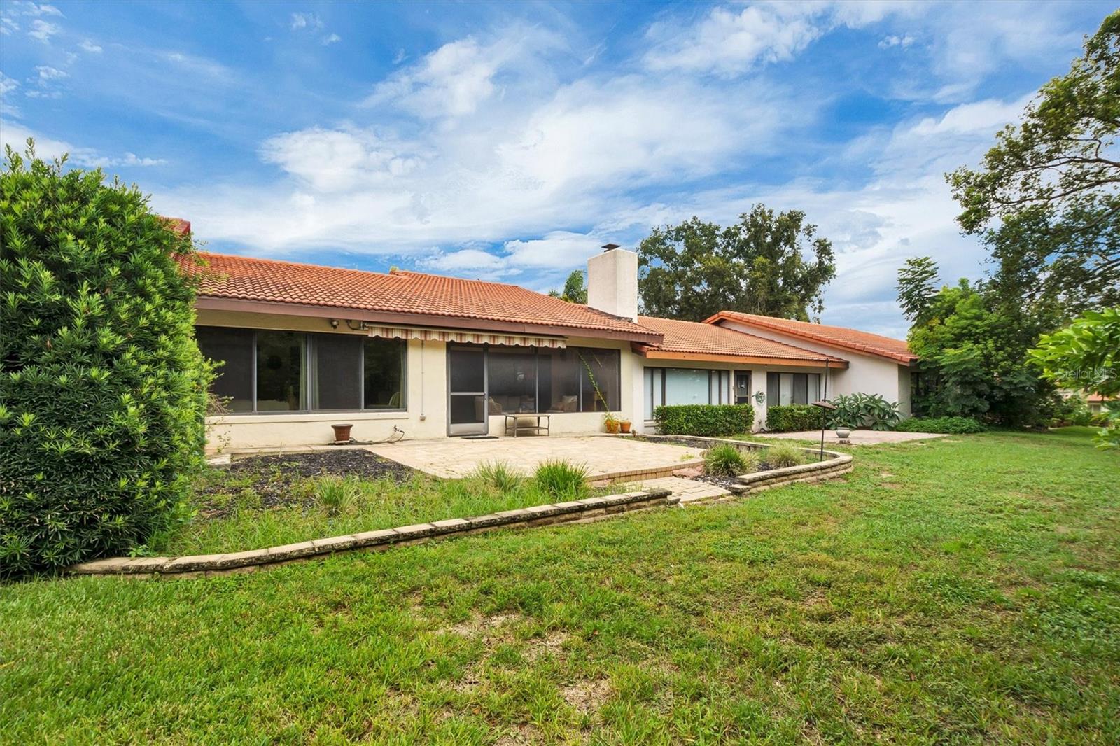 COUNTRY CLUB VILLAGE PH 02 - Residential