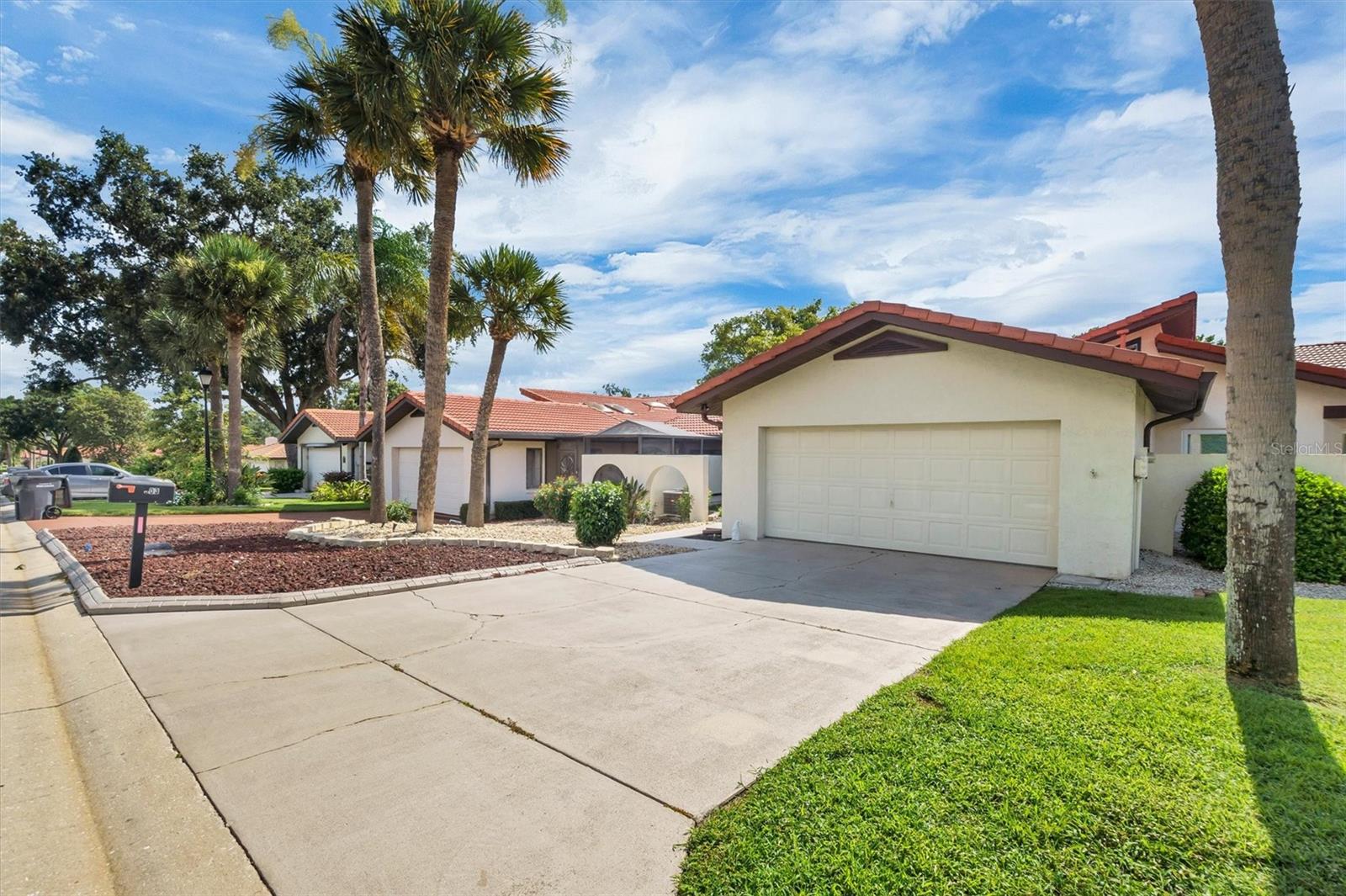 COUNTRY CLUB VILLAGE PH 02 - Residential