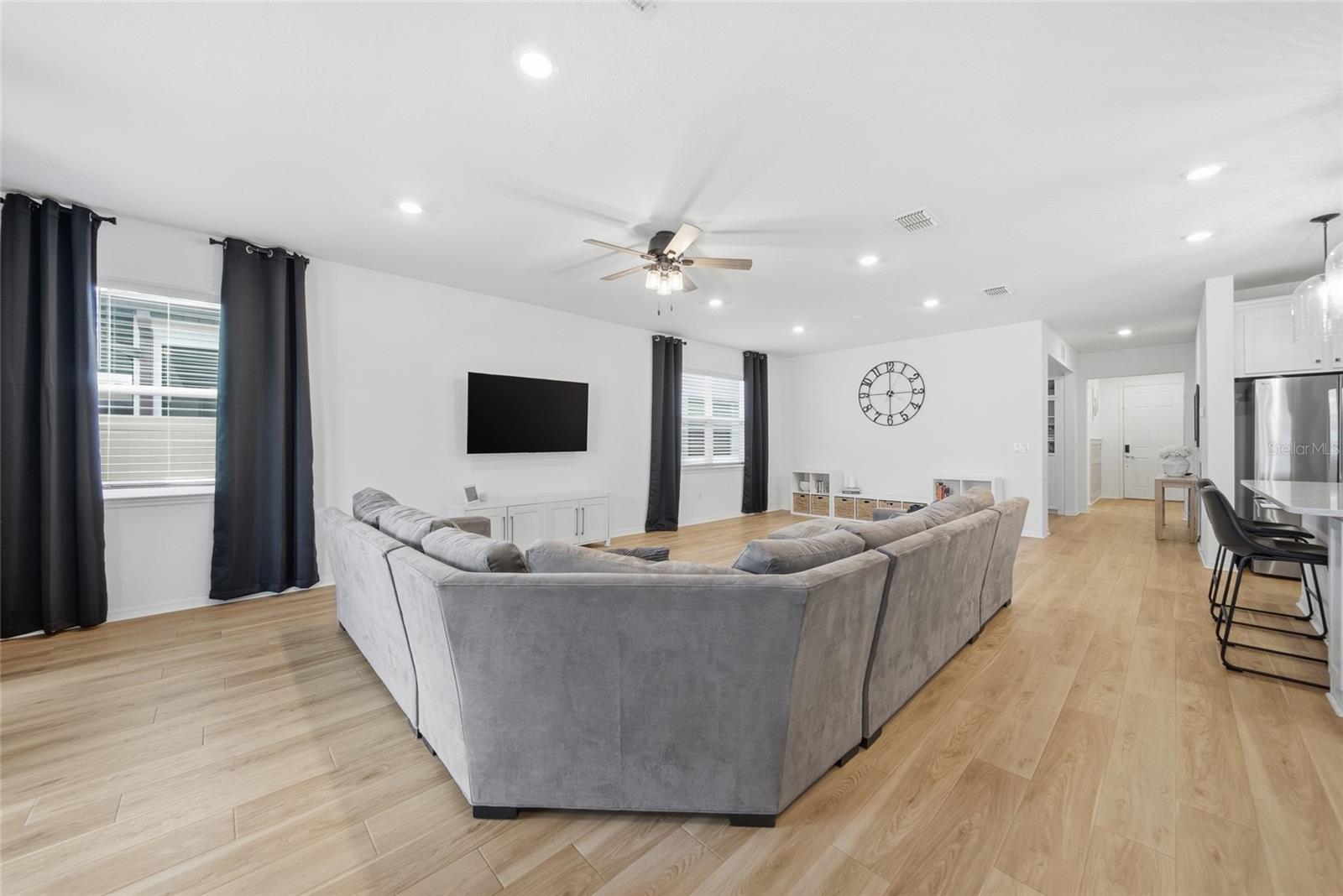 WHISPERING PINES PH 1 - Residential