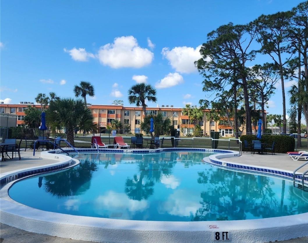 CAMBRIDGE HOUSE PORT CHARLOTTE - Residential