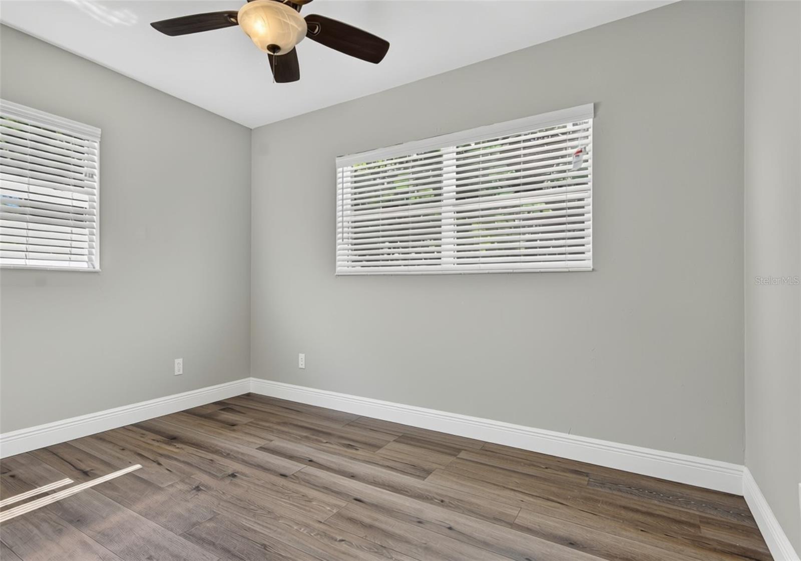 LAND LACKEY ESTATES UNIT 2 - Residential