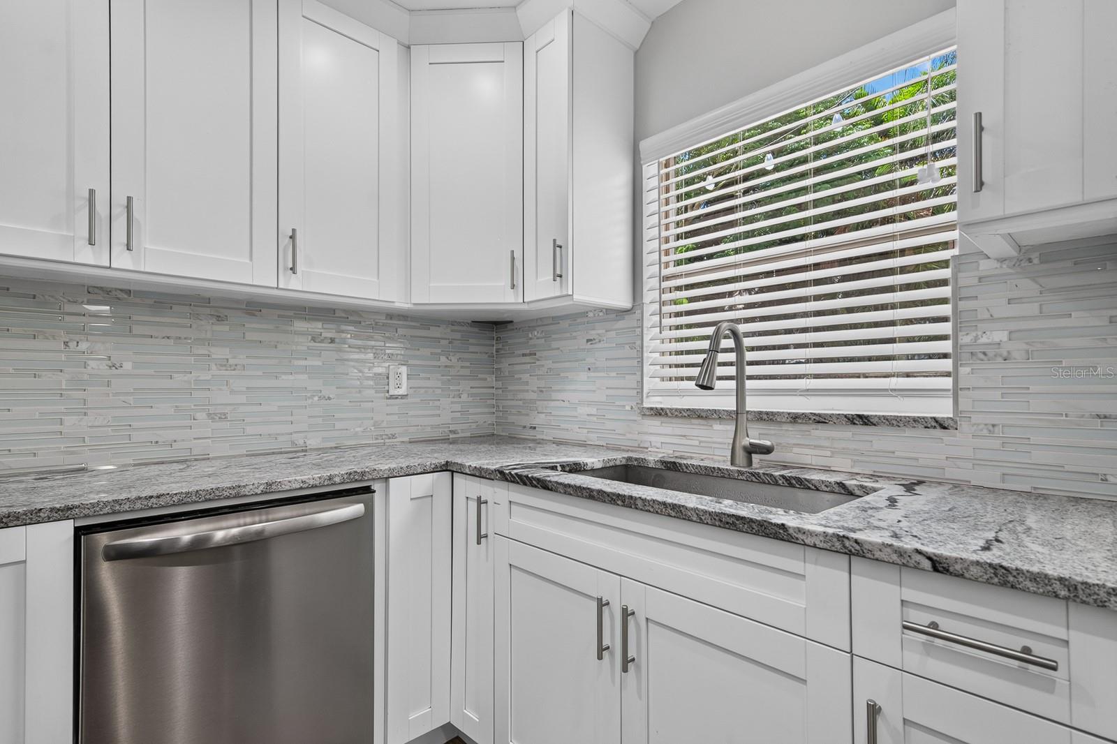 LAND LACKEY ESTATES UNIT 2 - Residential