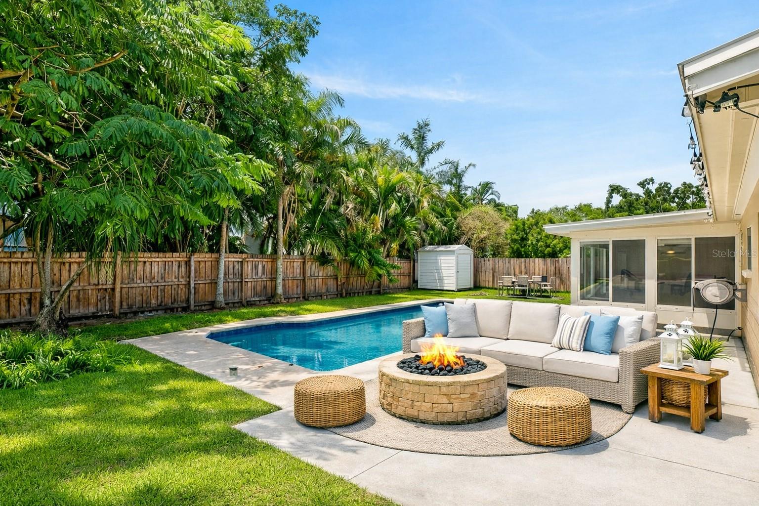 LAND LACKEY ESTATES UNIT 2 - Residential