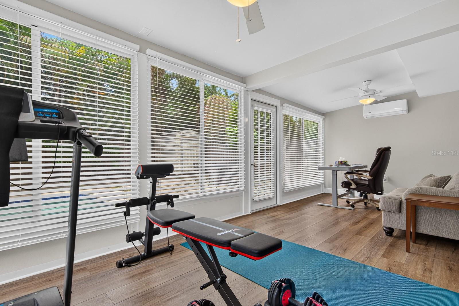 LAND LACKEY ESTATES UNIT 2 - Residential