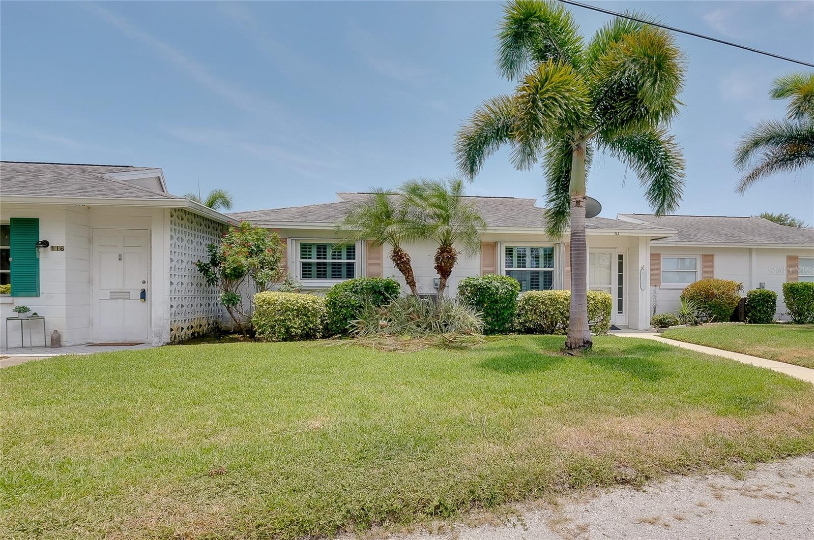 BEACH MANOR VILLAS - Residential