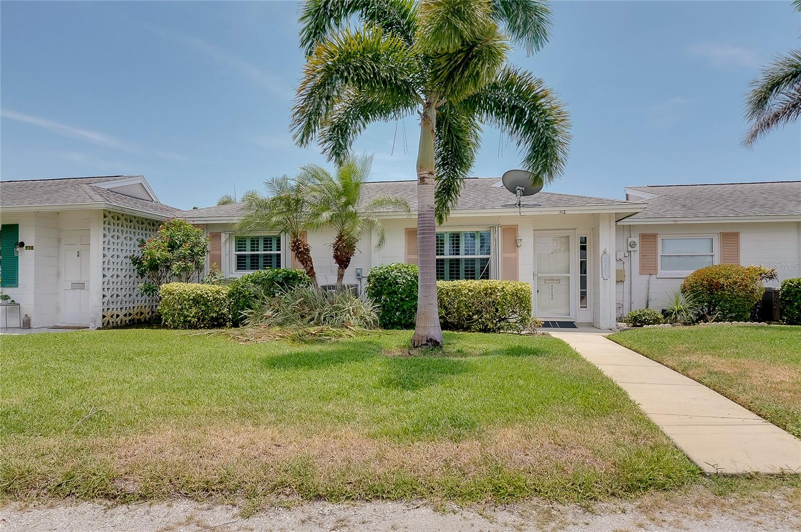 BEACH MANOR VILLAS - Residential