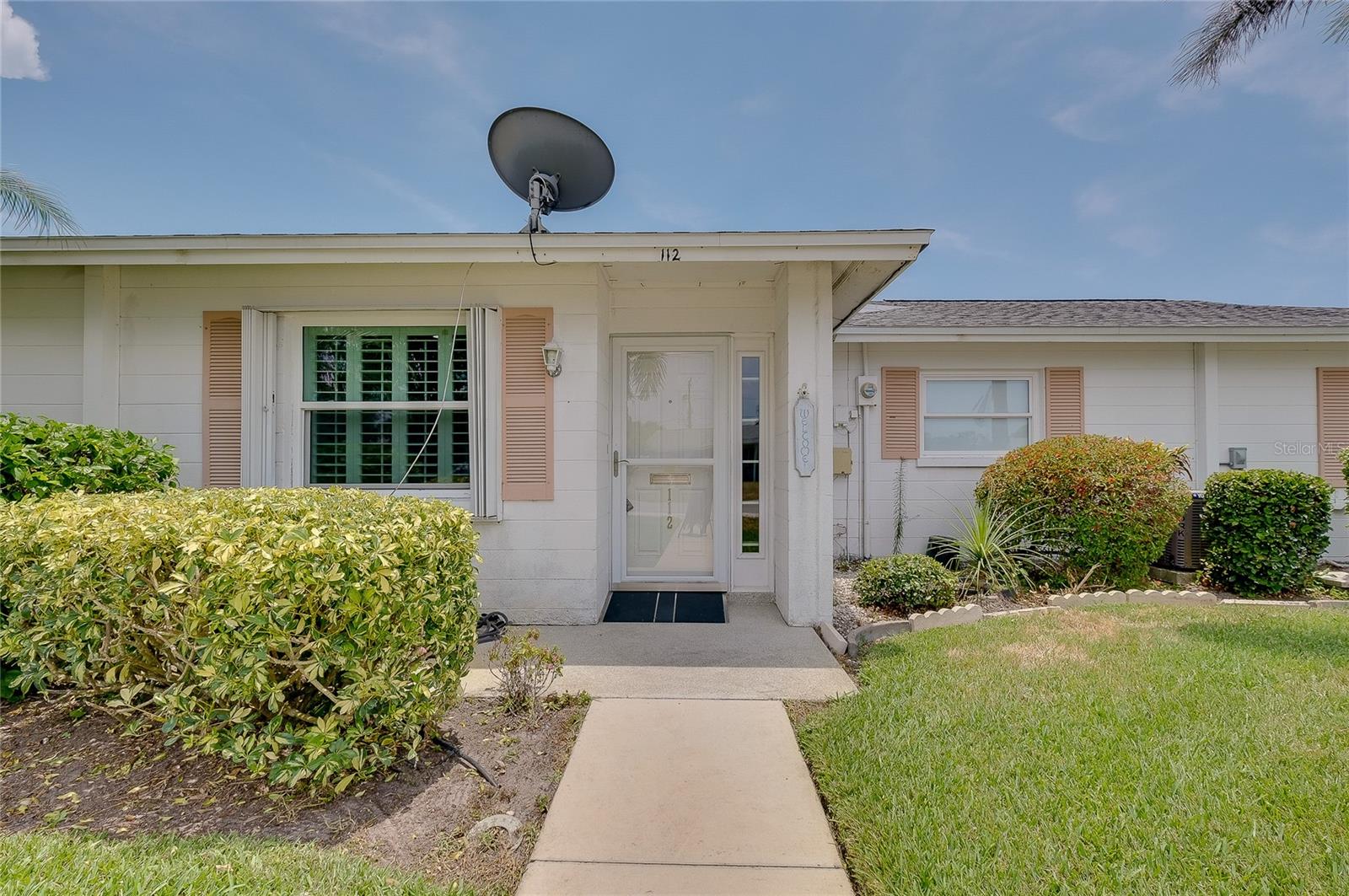 BEACH MANOR VILLAS - Residential