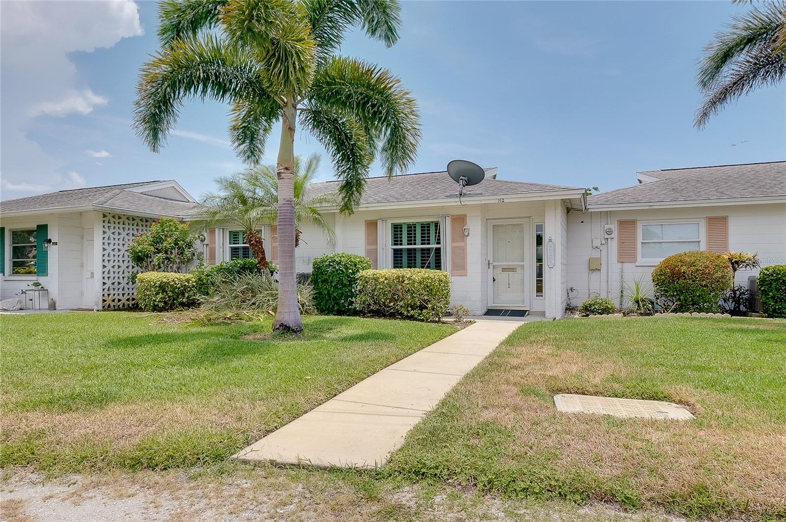 BEACH MANOR VILLAS - Residential