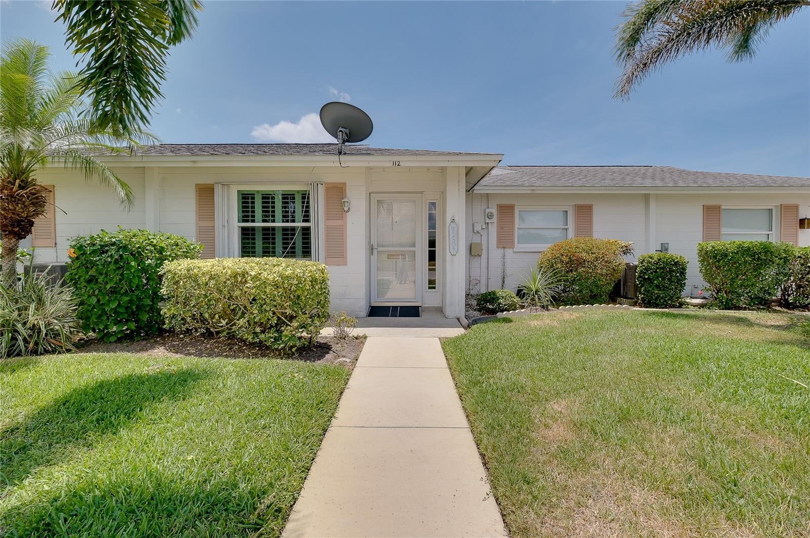 BEACH MANOR VILLAS - Residential