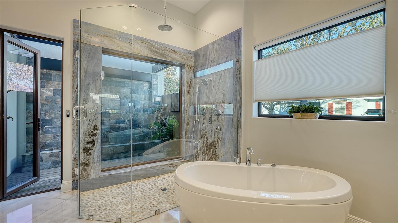 LAKE CLUB PHASE II UNIT 1-A - Residential