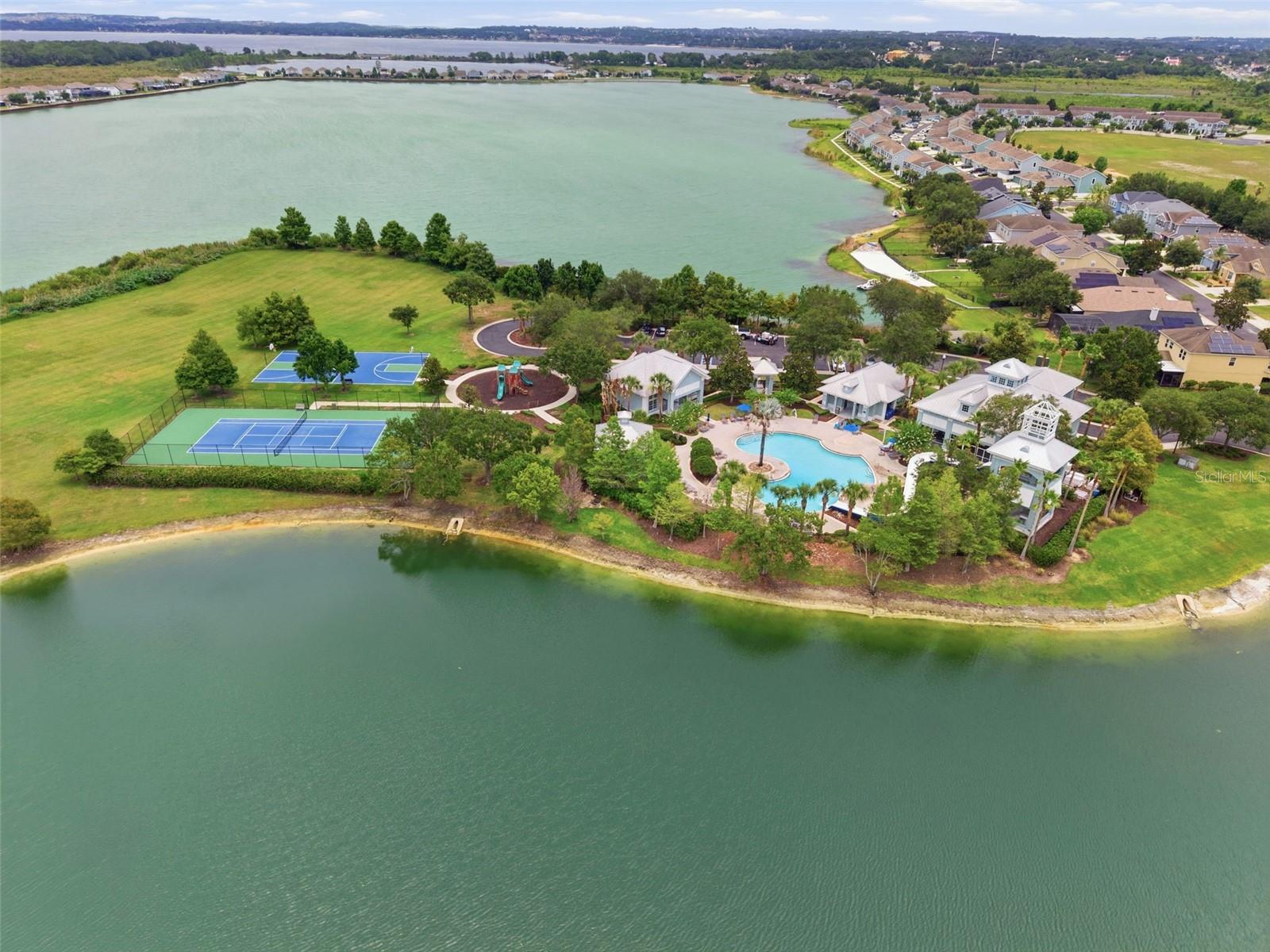 GROVELAND WATERSIDE POINTE PH 01 - Residential