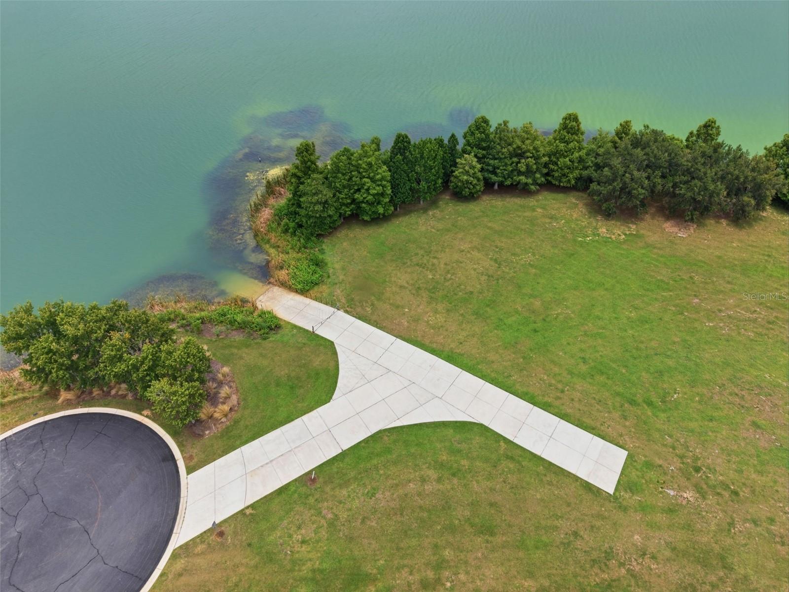GROVELAND WATERSIDE POINTE PH 01 - Residential