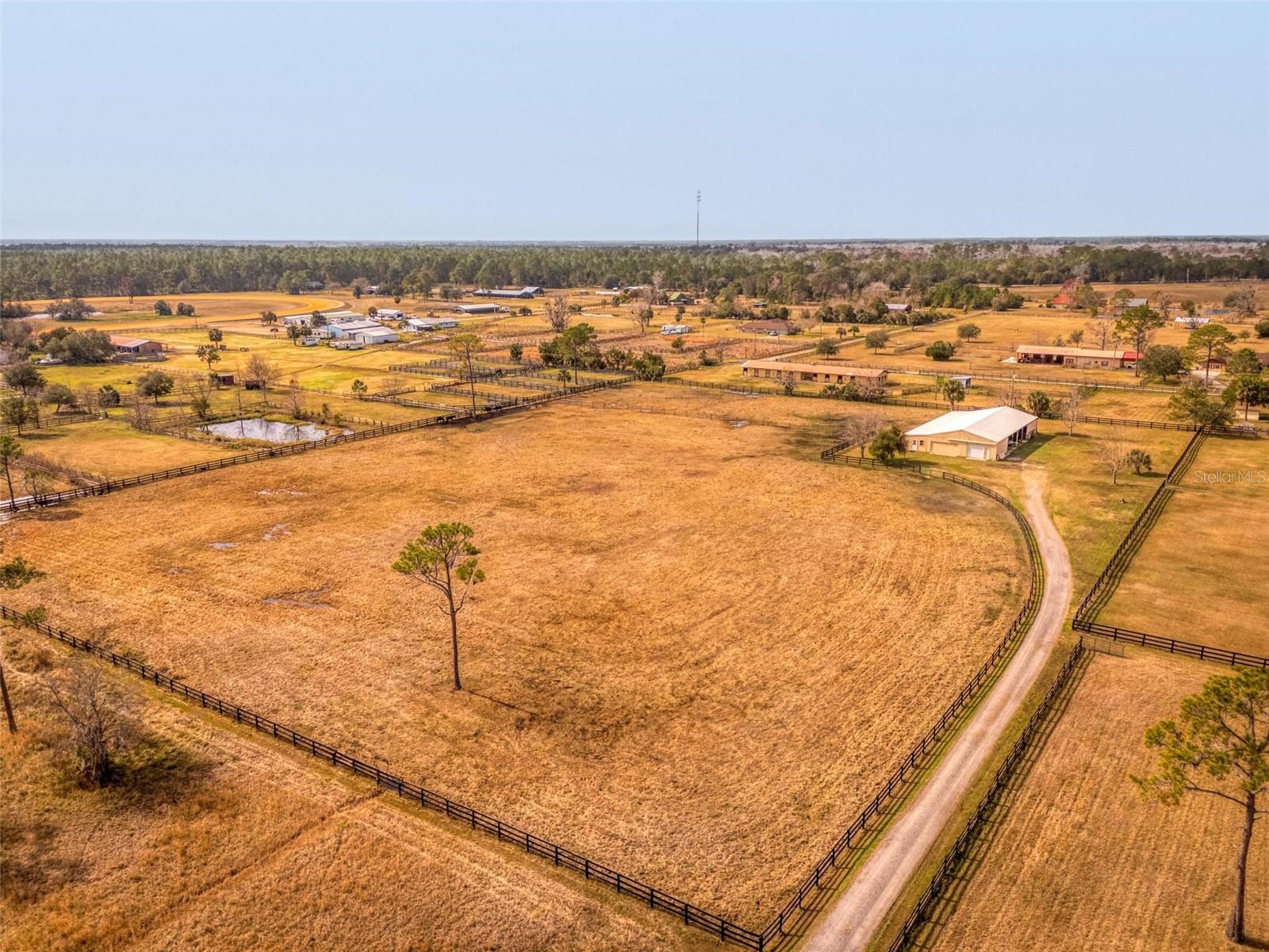 REVEILLE FARMS UNREC - Residential