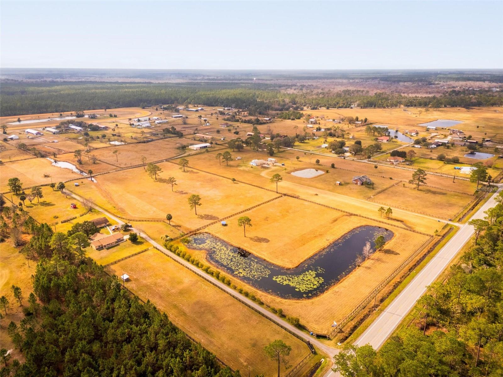 REVEILLE FARMS UNREC - Residential