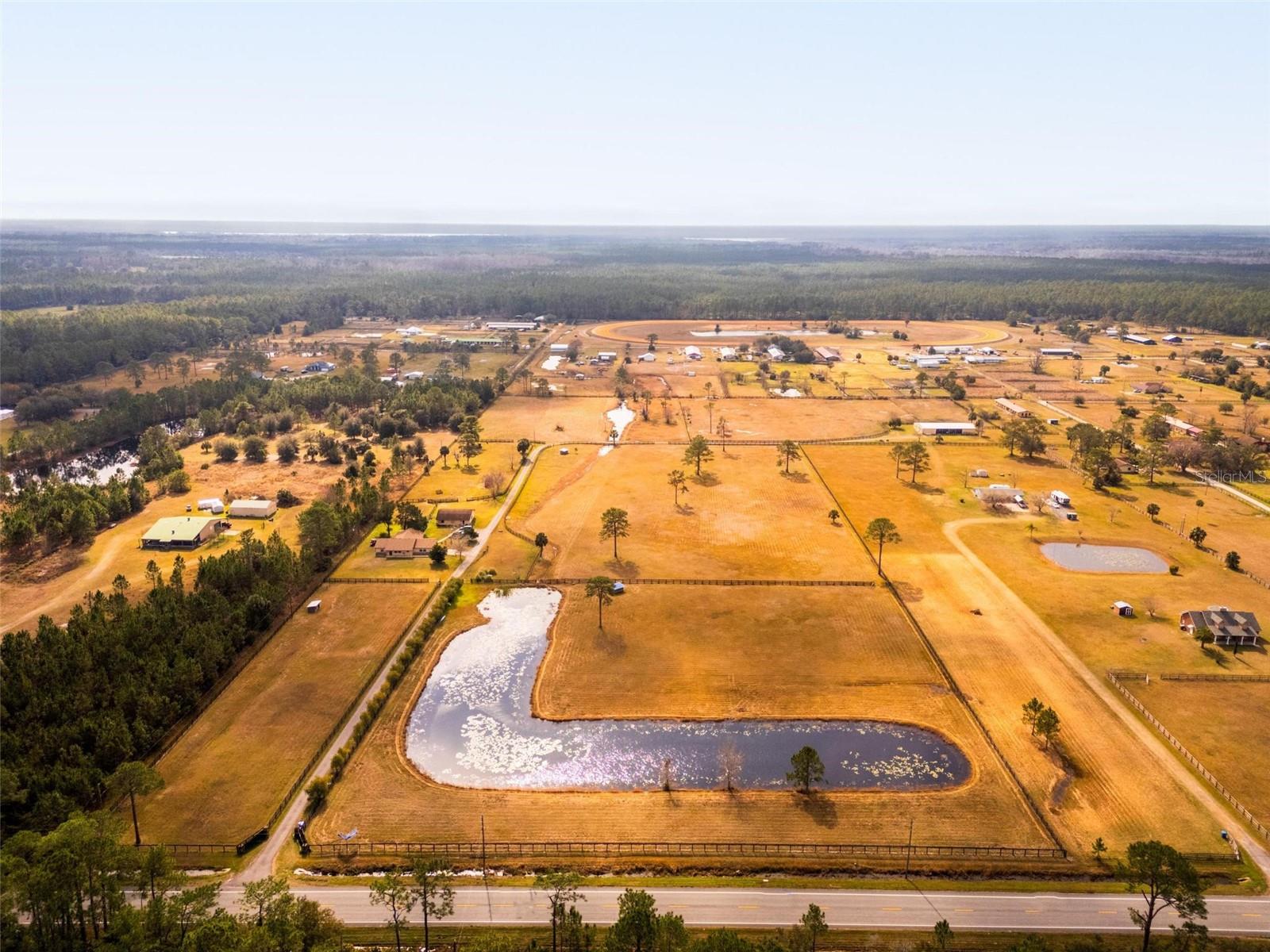 REVEILLE FARMS UNREC - Residential