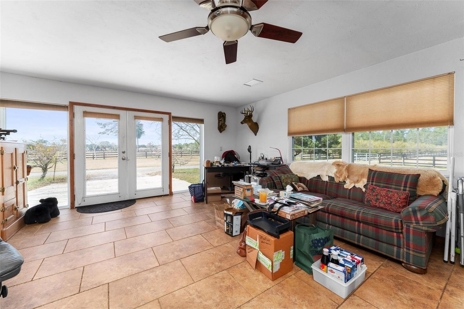 REVEILLE FARMS UNREC - Residential