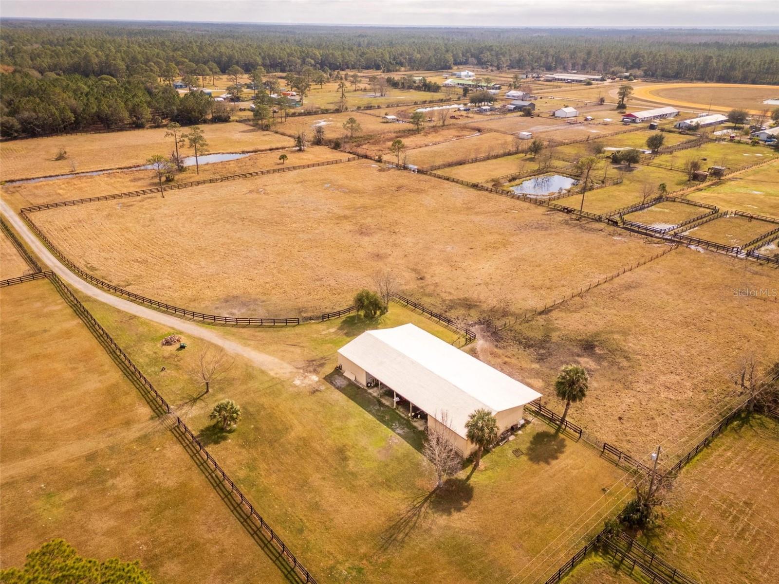 REVEILLE FARMS UNREC - Residential