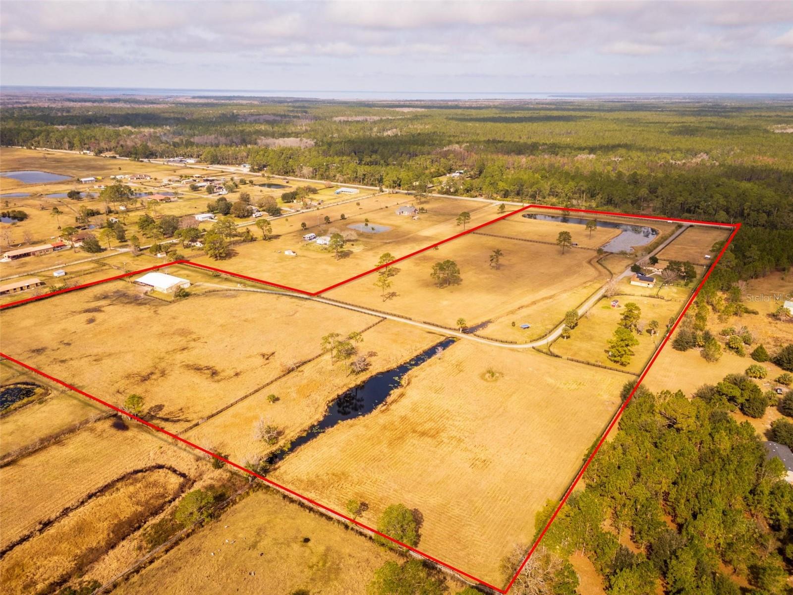 REVEILLE FARMS UNREC - Residential
