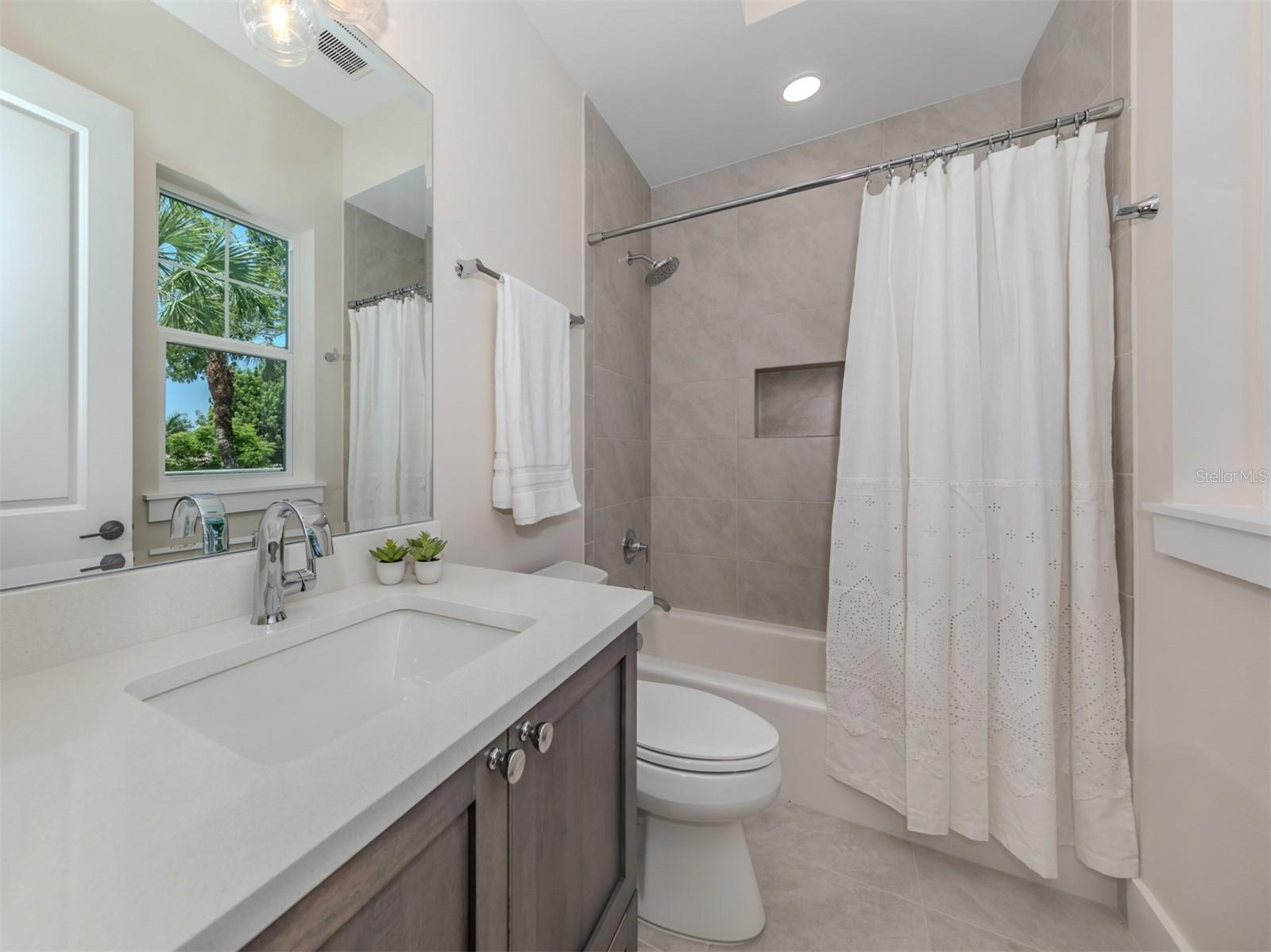 BIRD KEY SUB - Residential