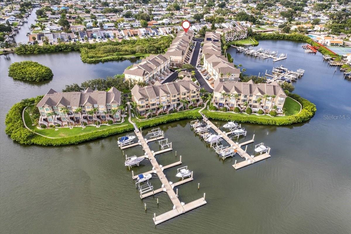 SPINNAKER COVE TWNHMS - Residential