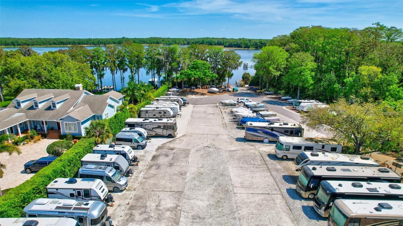 HIGHLAND LAKES UNIT FIFTEEN PH 1 - Residential