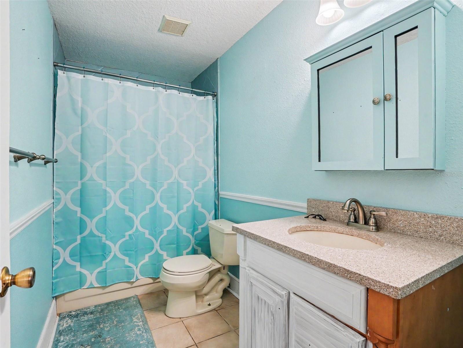 OAKS OF LAKELAND THE - Residential