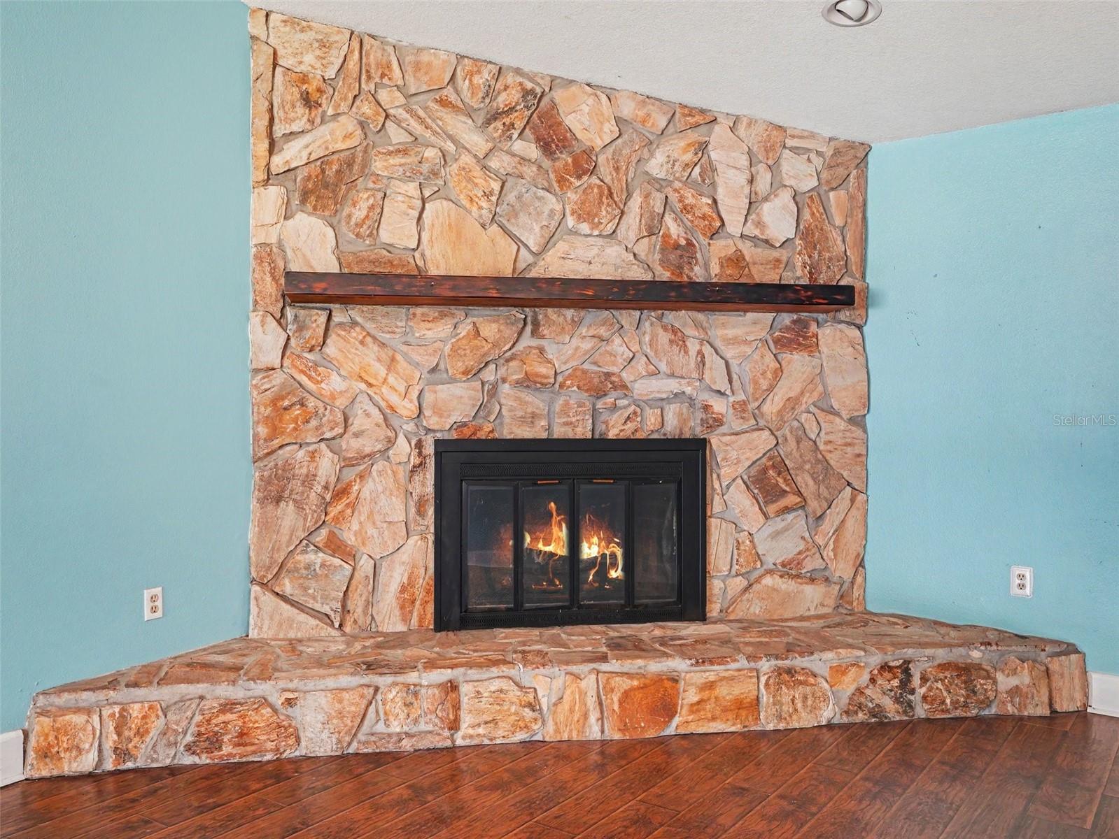 OAKS OF LAKELAND THE - Residential