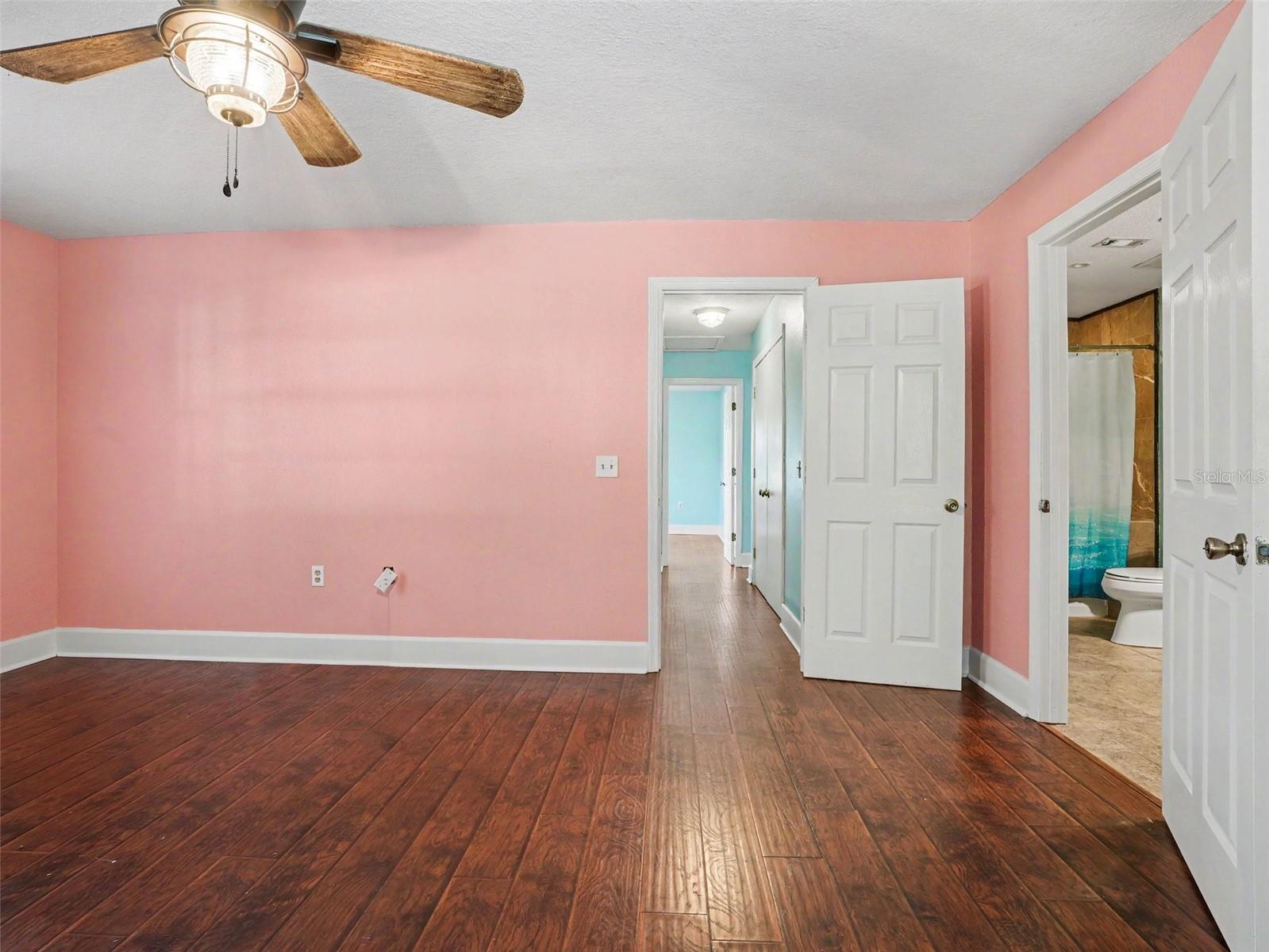 OAKS OF LAKELAND THE - Residential