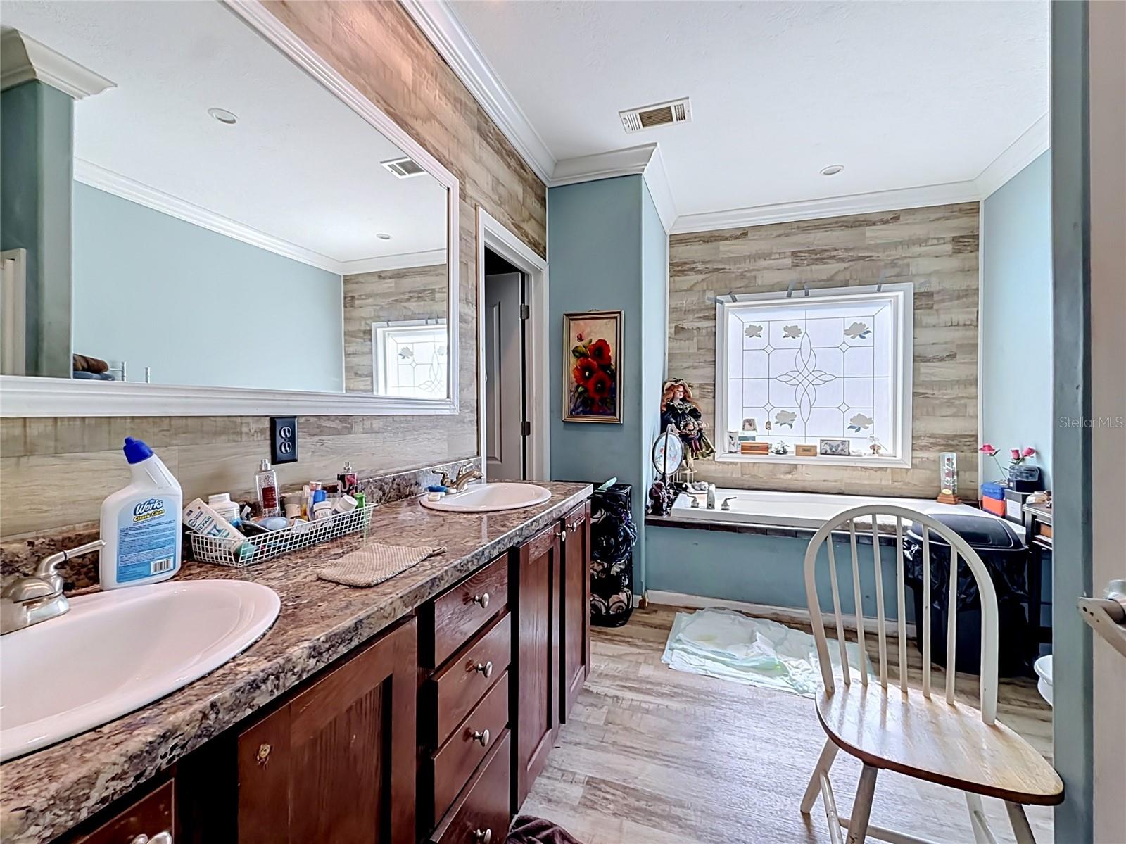SILVER HILLS B &A - Residential
