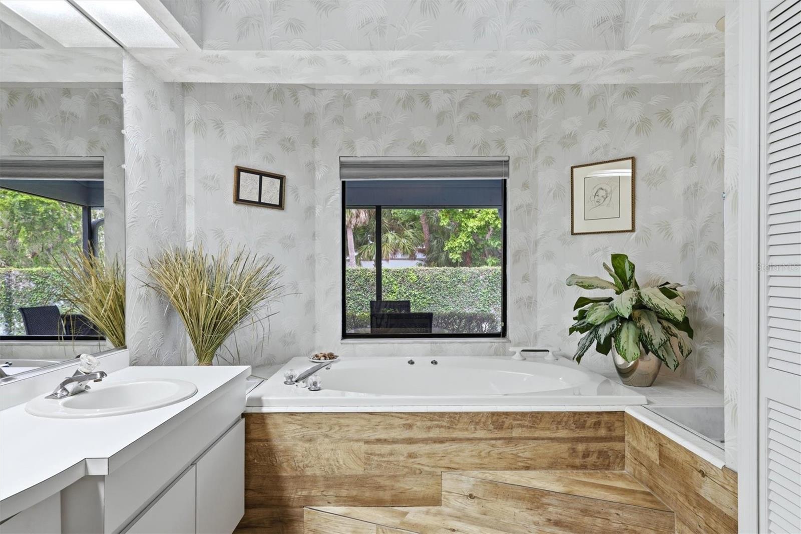 WOODBRIDGE ESTATES - Residential