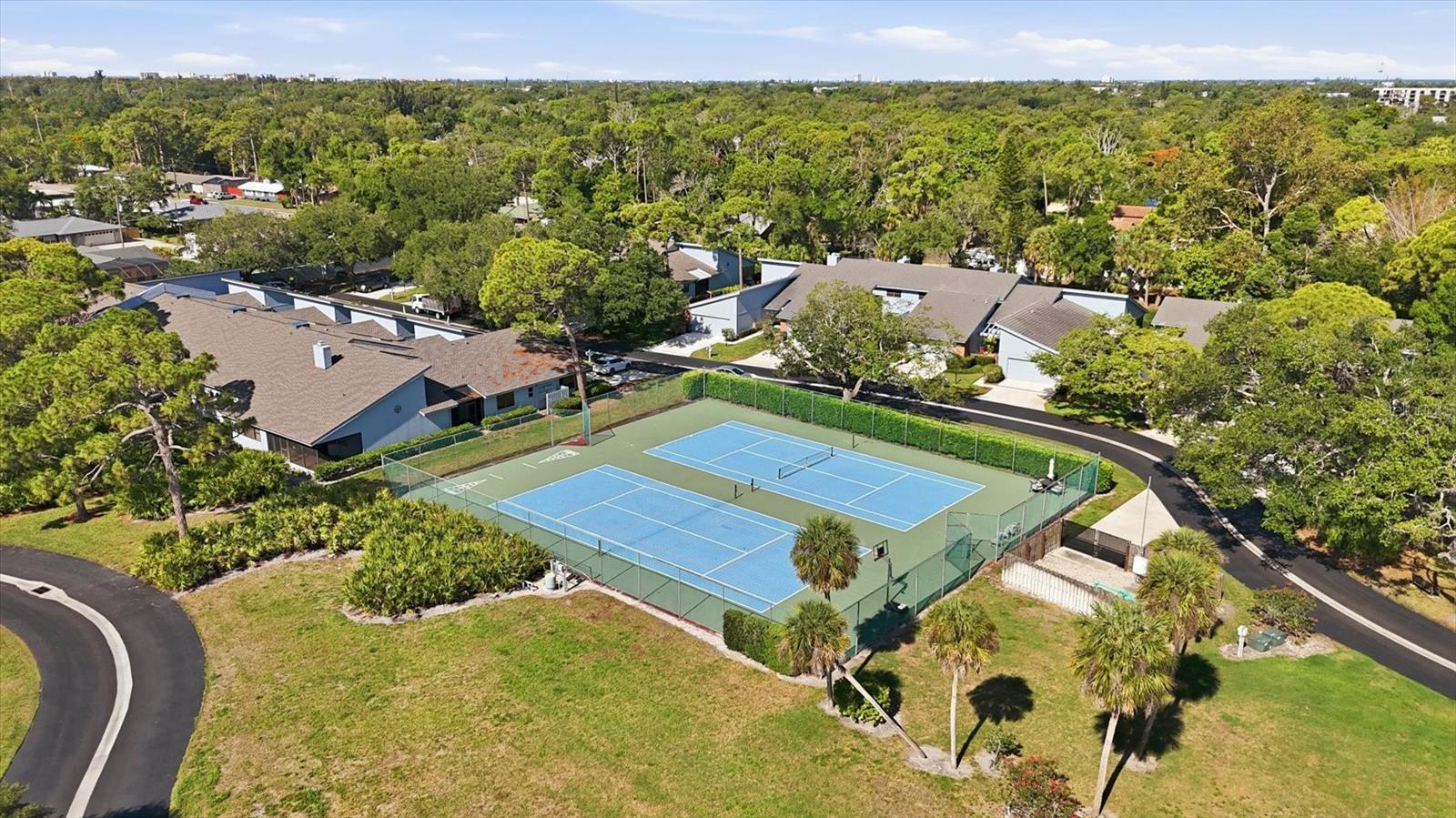WOODBRIDGE ESTATES - Residential
