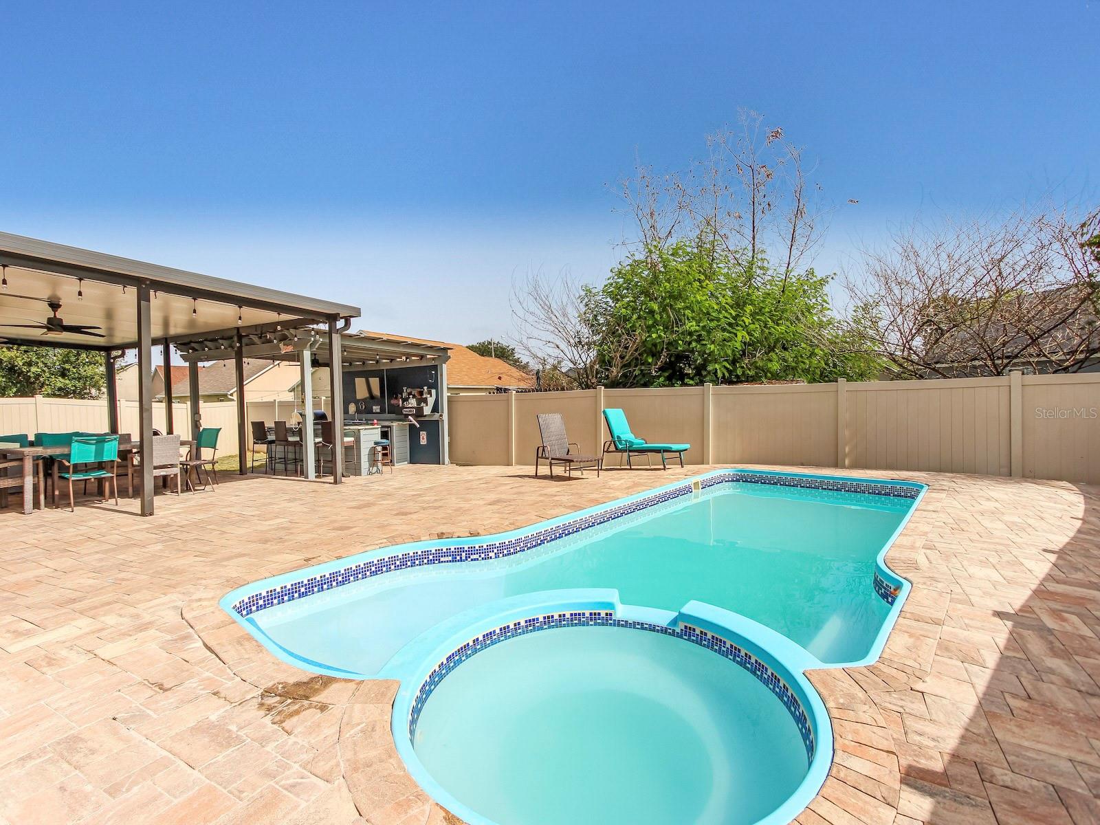 EAGLE MEADOW - Residential